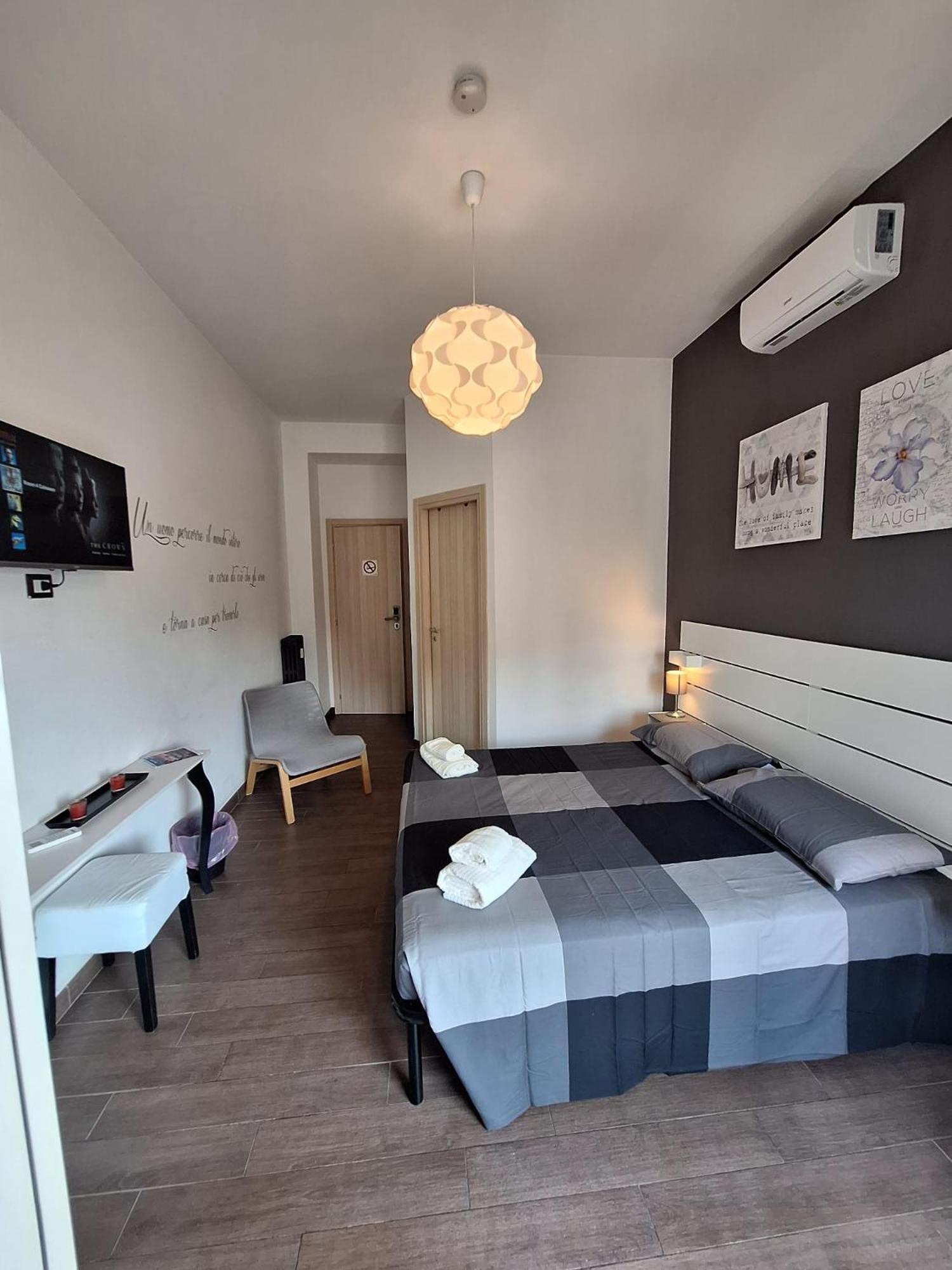 Double or Twin Room with Private Bathroom,1612678255:JPEG